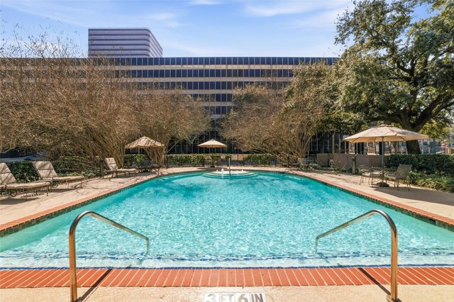 5050 Ambassador Way 309, Houston, TX 77056