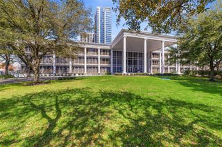 5050 Ambassador Way 309, Houston, TX 77056