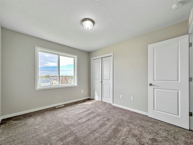 7000 Lake Ridge Avenue 3, Des Moines, IA 50320