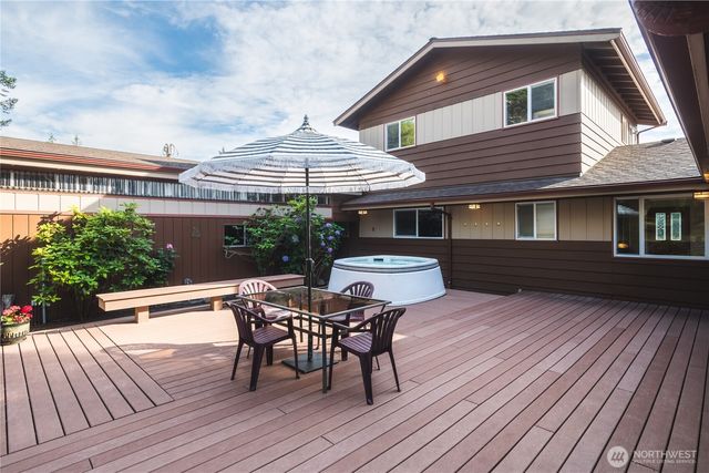 15781 Snee Oosh Road, La Conner, WA 98257