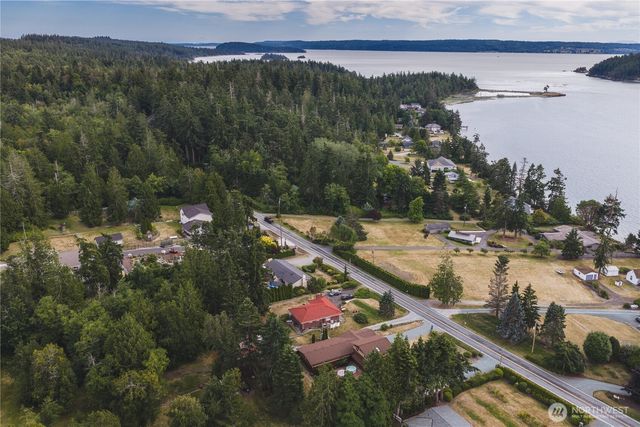 15781 Snee Oosh Road, La Conner, WA 98257