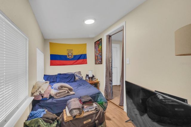 21 N BEAUMONT AVENUE, Kissimmee, FL 34741