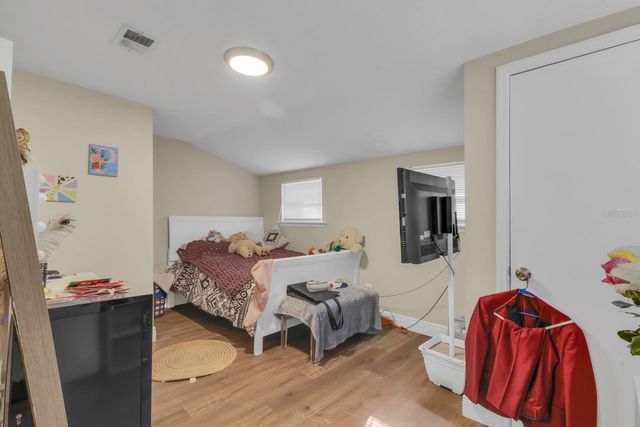 21 N BEAUMONT AVENUE, Kissimmee, FL 34741