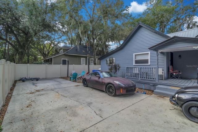 21 N BEAUMONT AVENUE, Kissimmee, FL 34741
