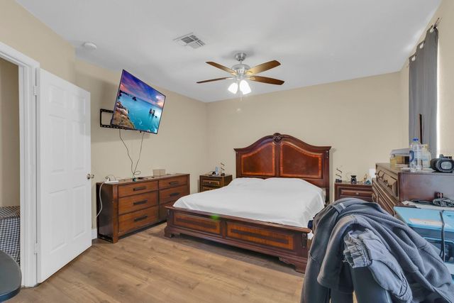 21 N BEAUMONT AVENUE, Kissimmee, FL 34741