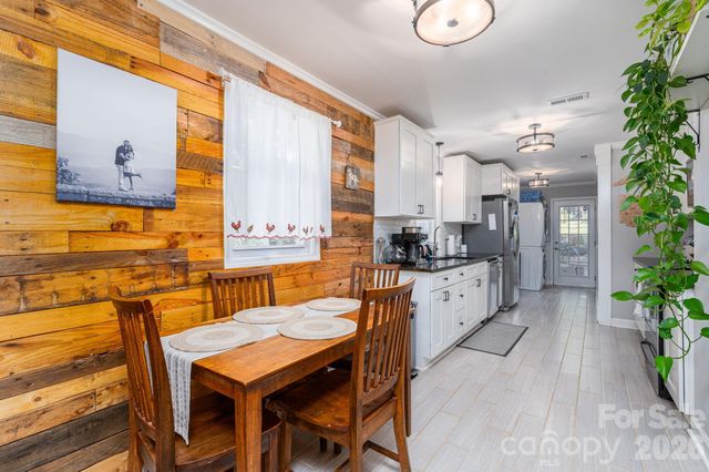 206 Cedar Street, Belmont, NC 28012