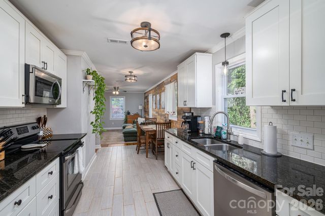 206 Cedar Street, Belmont, NC 28012