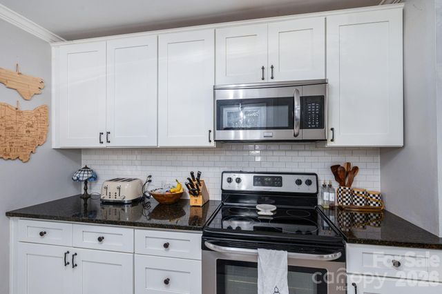 206 Cedar Street, Belmont, NC 28012