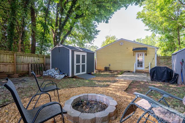 206 Cedar Street, Belmont, NC 28012