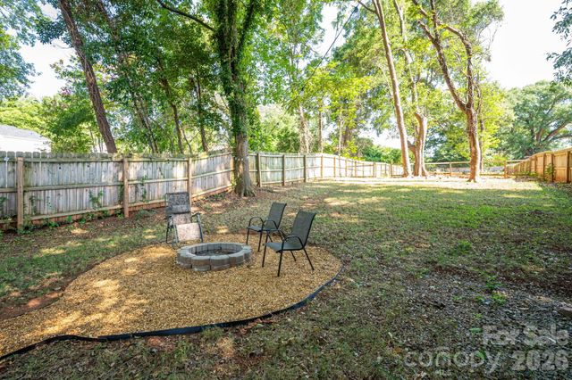206 Cedar Street, Belmont, NC 28012