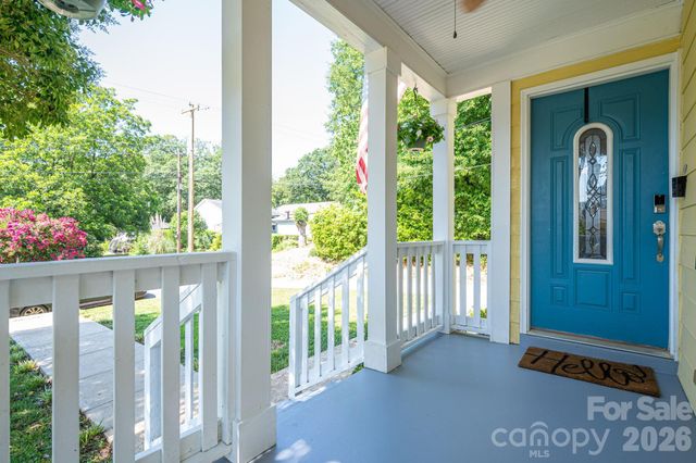 206 Cedar Street, Belmont, NC 28012