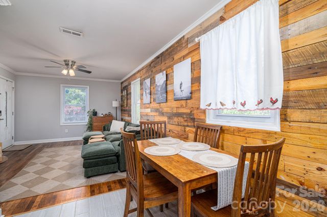 206 Cedar Street, Belmont, NC 28012