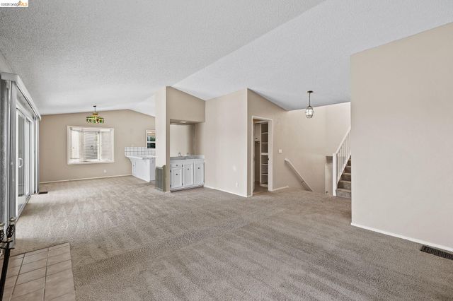 1147 Willow Lake Rd, Discovery Bay, CA 94505