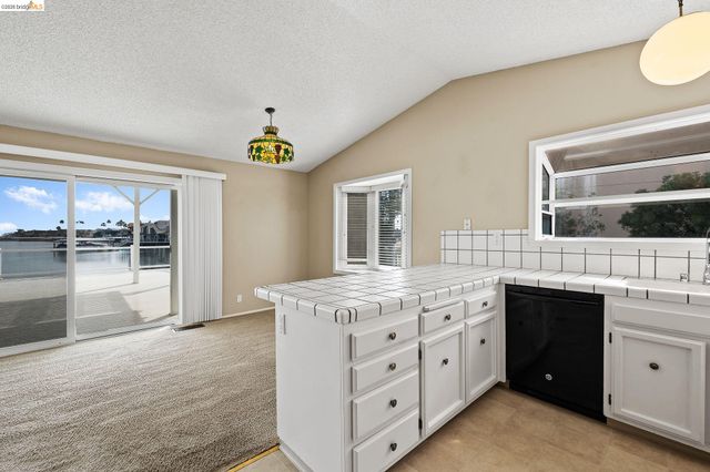 1147 Willow Lake Rd, Discovery Bay, CA 94505