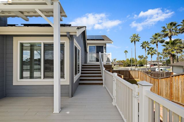 1147 Willow Lake Rd, Discovery Bay, CA 94505