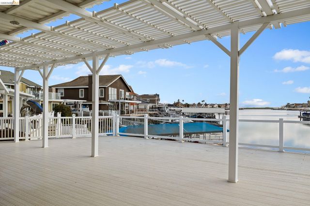 1147 Willow Lake Rd, Discovery Bay, CA 94505