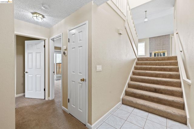 1147 Willow Lake Rd, Discovery Bay, CA 94505