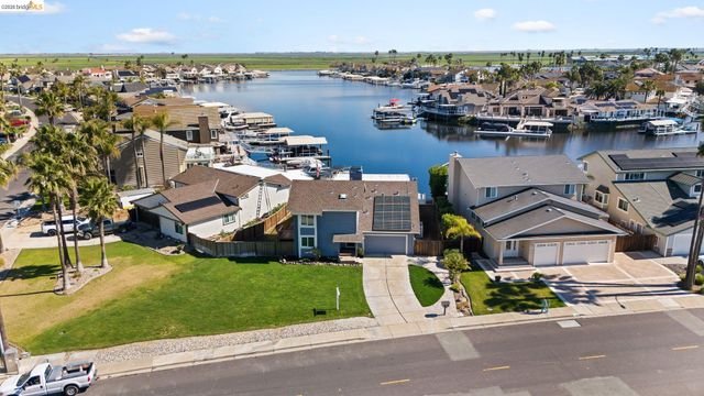1147 Willow Lake Rd, Discovery Bay, CA 94505