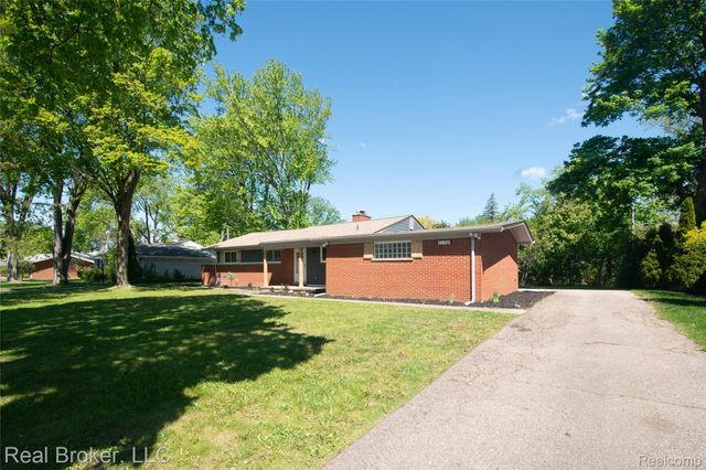31720 N Marklawn Street, Farmington Hills, MI 48334