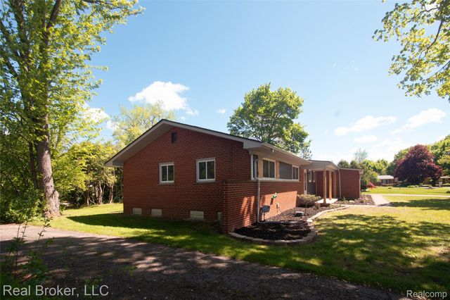 31720 N Marklawn Street, Farmington Hills, MI 48334