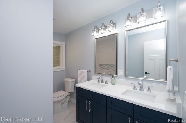31720 N Marklawn Street, Farmington Hills, MI 48334
