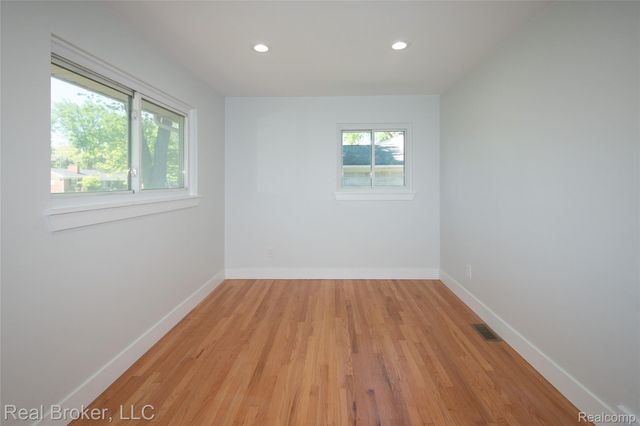 31720 N Marklawn Street, Farmington Hills, MI 48334