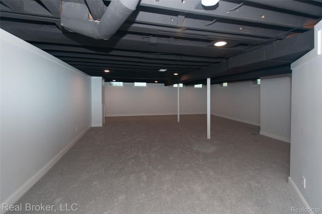 31720 N Marklawn Street, Farmington Hills, MI 48334
