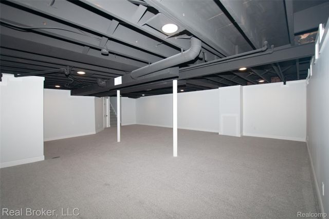 31720 N Marklawn Street, Farmington Hills, MI 48334