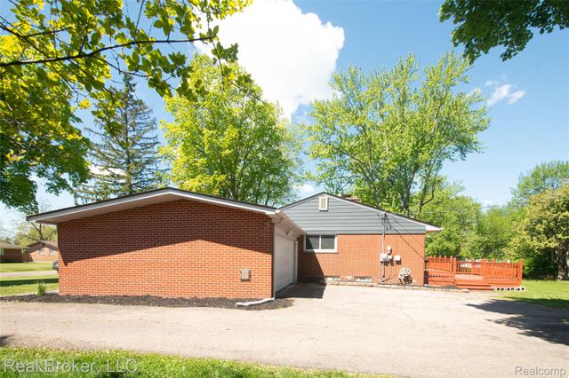 31720 N Marklawn Street, Farmington Hills, MI 48334