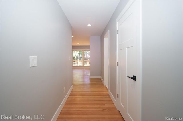 31720 N Marklawn Street, Farmington Hills, MI 48334