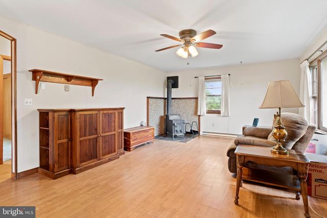 112 OPOSSUM LAKE RD, Carlisle, PA 17015