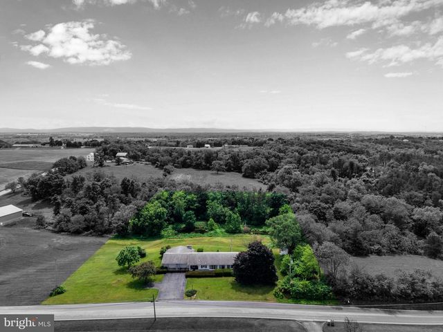 112 OPOSSUM LAKE RD, Carlisle, PA 17015