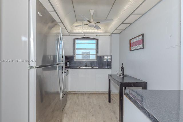 137 Golden Isles Drive 809, Hallandale Beach, FL 33009