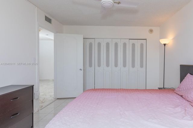 137 Golden Isles Drive 809, Hallandale Beach, FL 33009