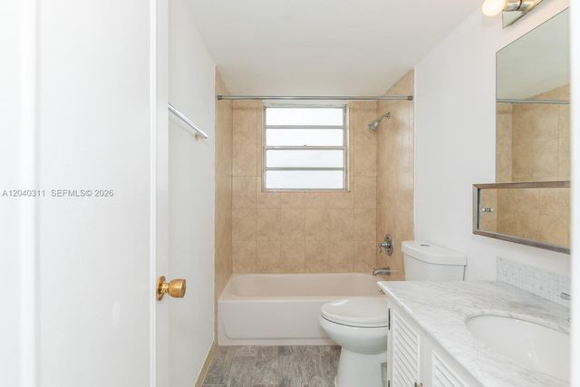 137 Golden Isles Drive 809, Hallandale Beach, FL 33009
