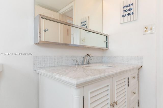 137 Golden Isles Drive 809, Hallandale Beach, FL 33009
