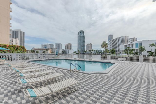 137 Golden Isles Drive 809, Hallandale Beach, FL 33009