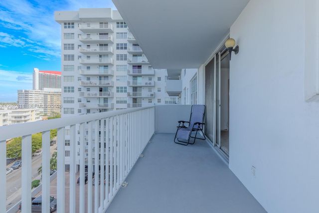 137 Golden Isles Drive 809, Hallandale Beach, FL 33009