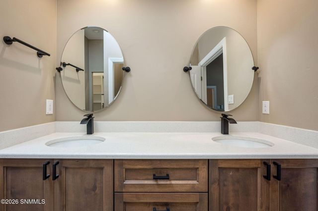 3893 Tayvis Road, Las Cruces, NM 88012