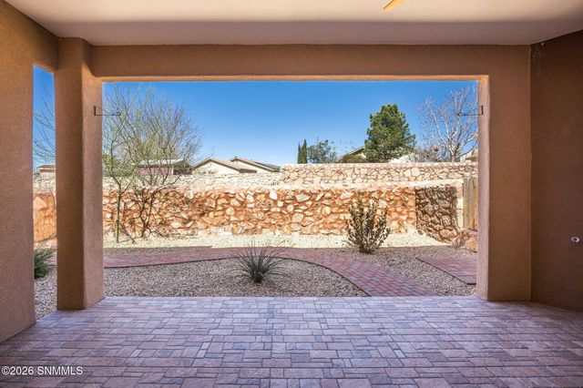 3893 Tayvis Road, Las Cruces, NM 88012