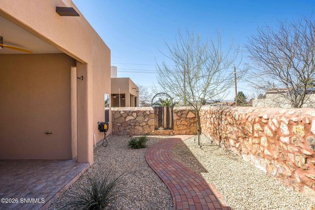 3893 Tayvis Road, Las Cruces, NM 88012