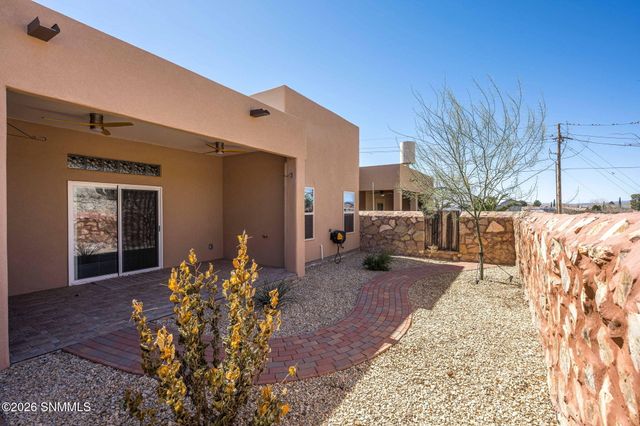 3893 Tayvis Road, Las Cruces, NM 88012