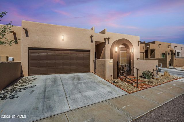 3893 Tayvis Road, Las Cruces, NM 88012