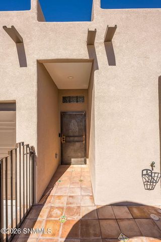 3893 Tayvis Road, Las Cruces, NM 88012