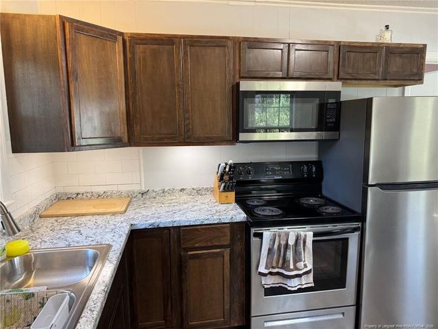 949 Chester Circle, Fayetteville, NC 28303