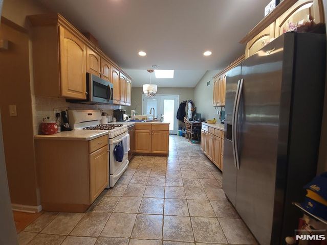 72 Prospect Street A, Ramsey, NJ 07446