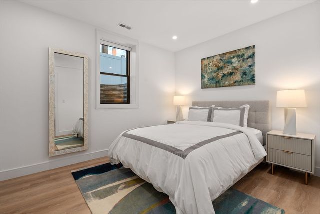 1919 Commonwealth Ave. 1919, Newton, MA 02466