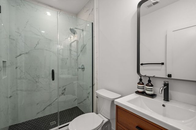 1919 Commonwealth Ave. 1919, Newton, MA 02466