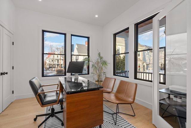 1919 Commonwealth Ave. 1919, Newton, MA 02466