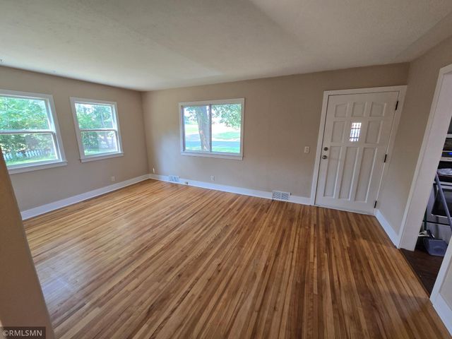 1020 Evergreen Lane N, Plymouth, MN 55441